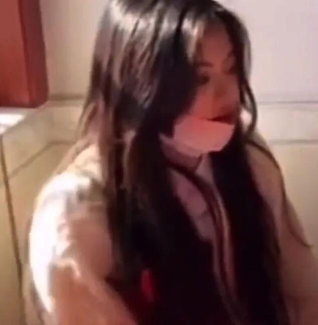 明星回村，全员“出厂设置”：任敏拔白菜，程莉莎赶大集，太真实（组图） - 21