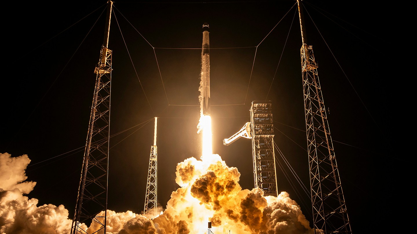SpaceX 龙飞船成功升空，将4名太空人送上国际太空站（视频/组图） - 2