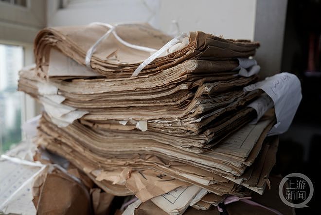 两袋老账本,五年寻故人:772万元拆迁款,藏着老厂人的诚信和烟火(组图) - 2