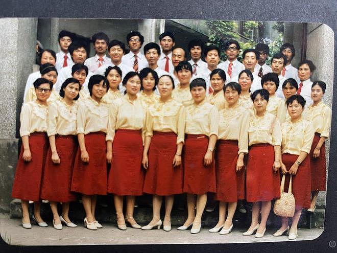 两袋老账本,五年寻故人:772万元拆迁款,藏着老厂人的诚信和烟火(组图) - 9