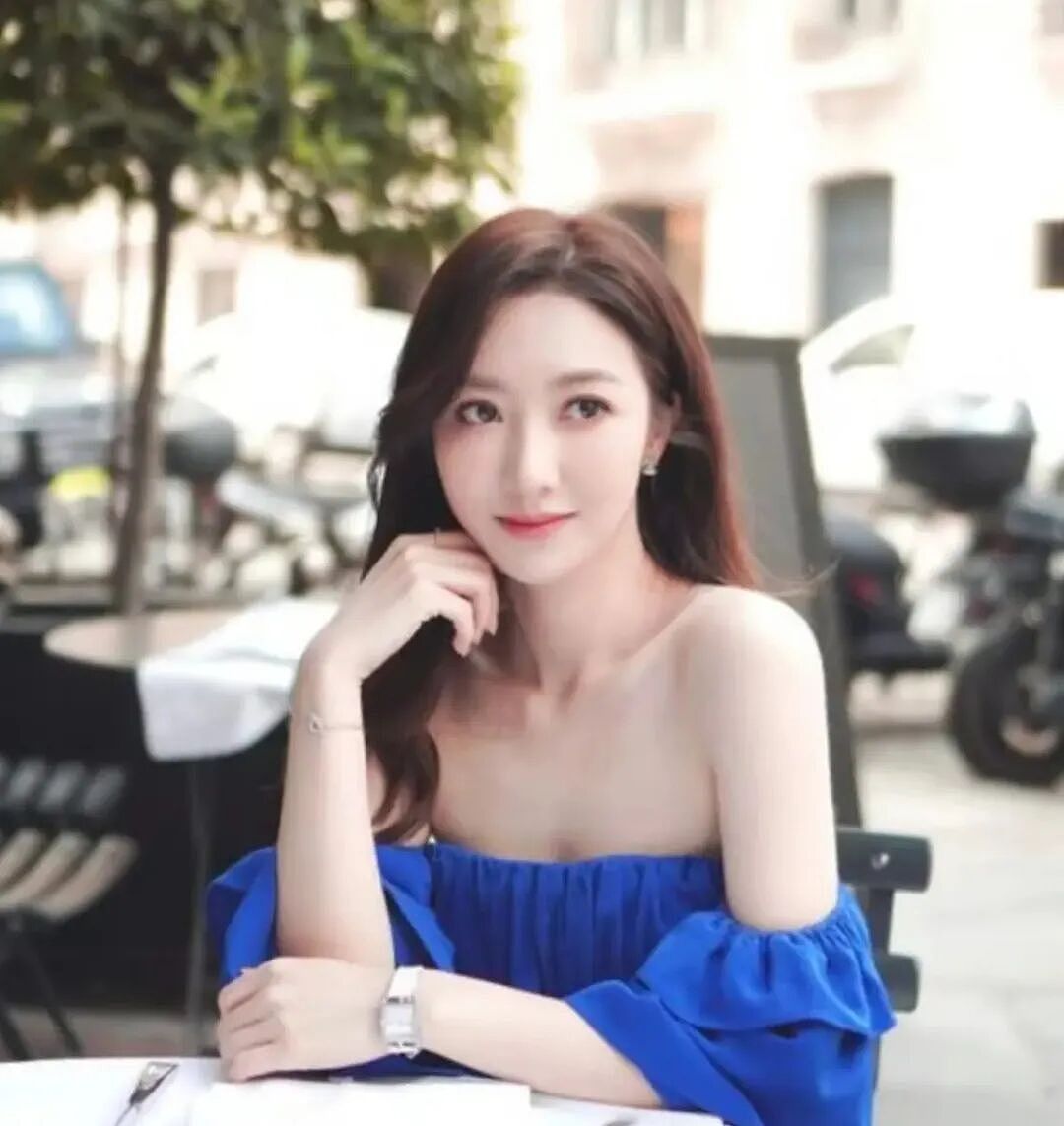 【美女】十大90后香港美女红星!又纯又欲身材火辣性感撩人(组图) - 5
