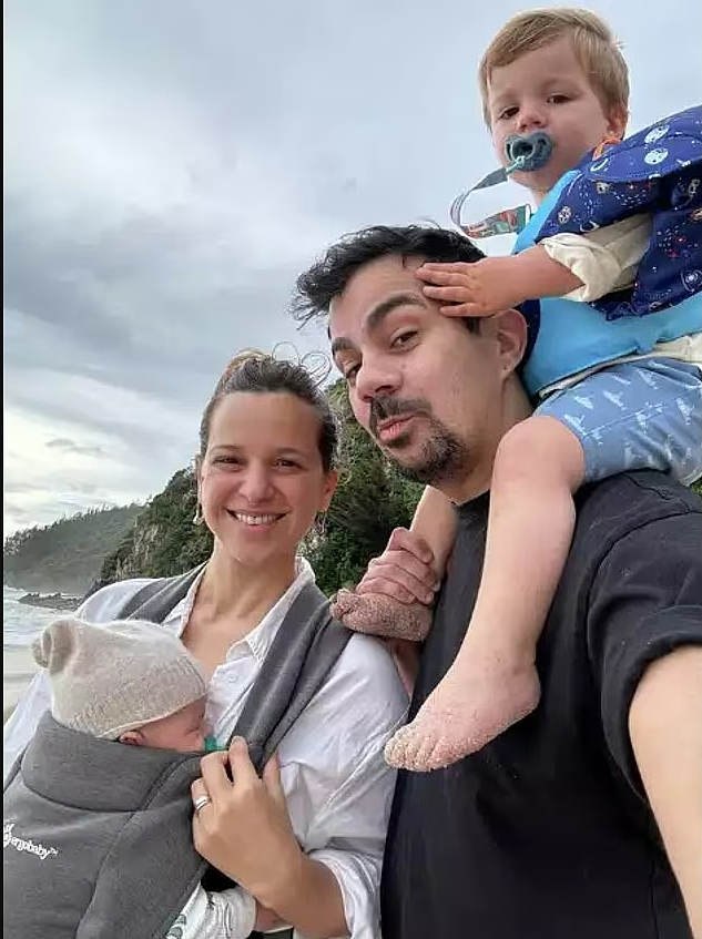 80岁华女驾车撞死苹果高管一家四口!出庭时选择不抗辩,或因年龄躲过牢狱之灾(组图) - 5