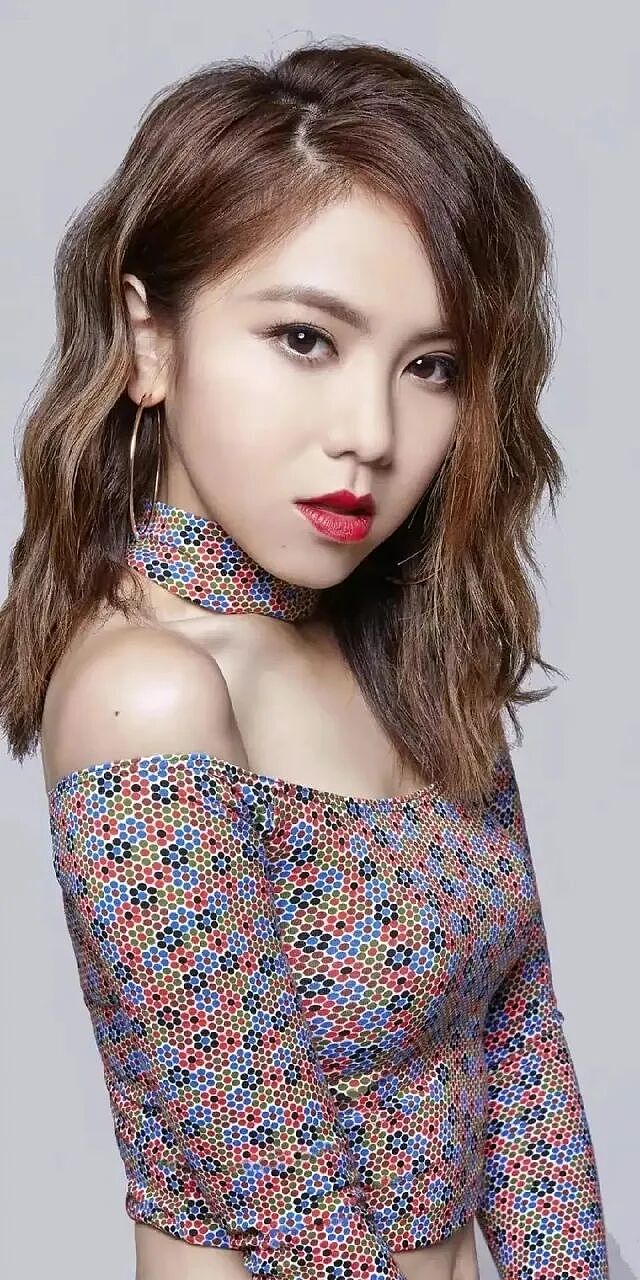 【美女】十大90后香港美女红星!又纯又欲身材火辣性感撩人(组图) - 10