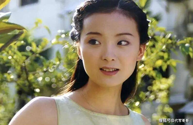 52岁王艳近况曝光!婆婆去世,老公失联(组图) - 1