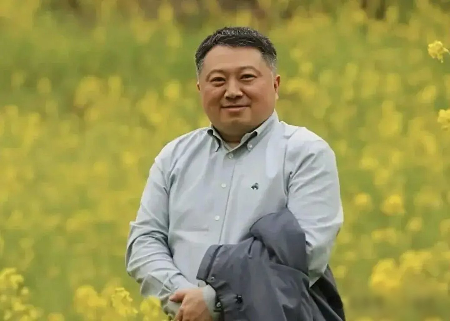 内地前调查记者刘虎获保释!通报称官员逼死教授等指控不实(组图) - 2