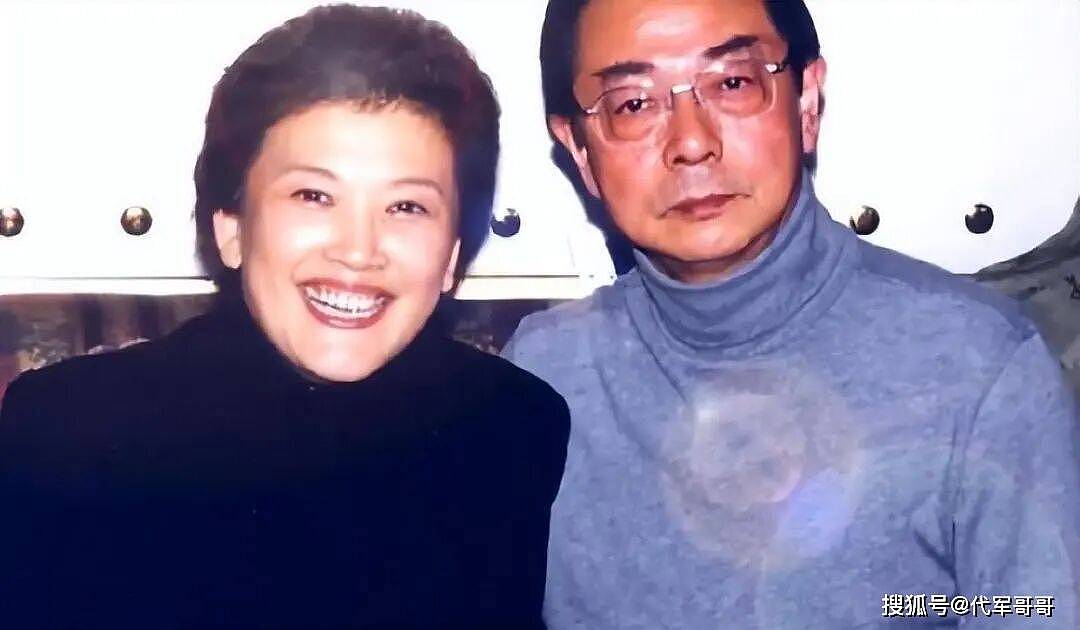 74岁宋春丽近况曝光！与教授丈夫恩爱45年...（组图） - 4