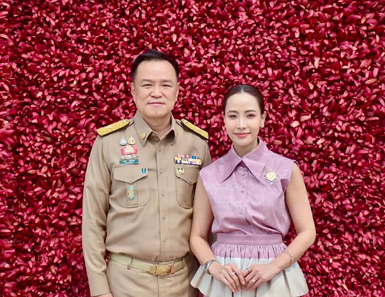 泰国总理与恋爱4年的女友结婚，夫人来自华裔家庭（组图） - 2