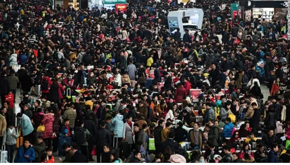 让无数老外震惊的中国春运： 把全球人口挪一遍，总里程能到土星，堪称世界奇迹（组图） - 2