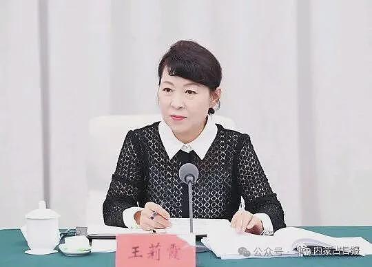 被称正部级“时装女王”,高官终于落马(组图) - 20