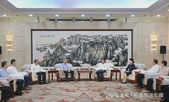 被称正部级“时装女王”,高官终于落马(组图) - 26