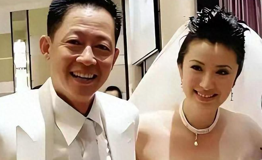 59岁王志文近况曝光！娶小12岁美女富婆，和17岁儿子同框像爷孙（组图） - 3