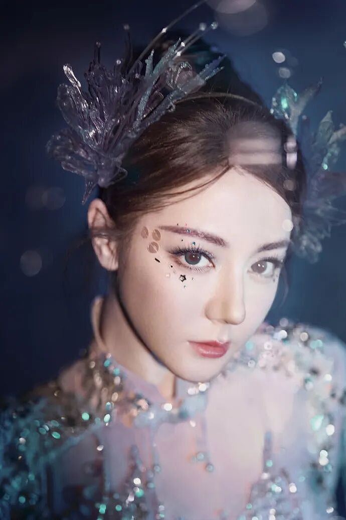 【美女】迪丽热巴人鱼公主写真美爆了!异域风情犹如神女降临(组图) - 7