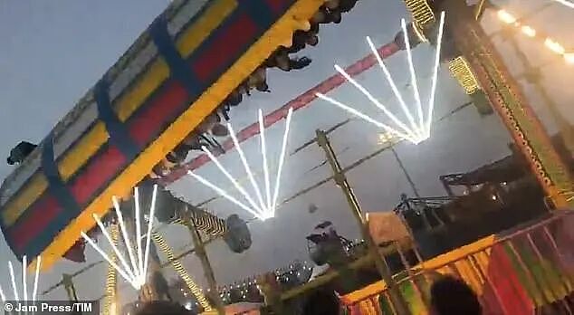 14人死伤!游乐设施空中解体坠落,座舱重重砸向地面,警察救人殉职(组图) - 2