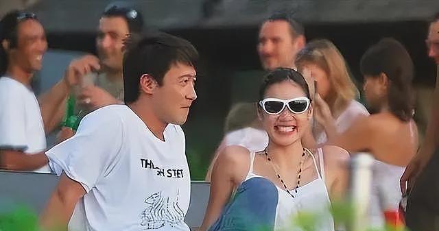 宁愿嫁破产老头也不和黎明白头到老，她后悔吗（组图） - 4