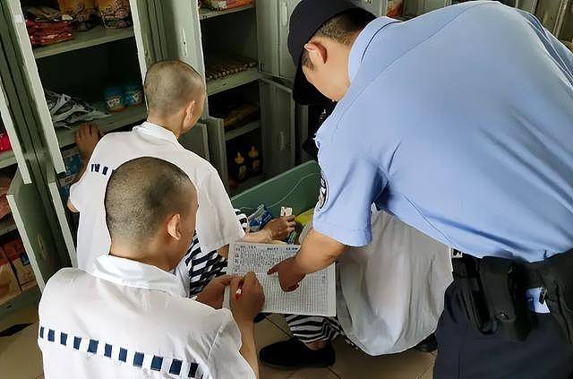 日踩8小时缝纫机,中国监狱工资多少?数字令人震惊(组图) - 11