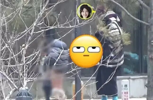 冲上热搜！知名女演员让孩子在电缆旁随地小便，自己在旁望风（组图） - 1