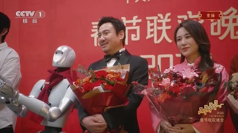 “以前只是没年味,现在人味都没了”马年春晚收视与争议齐飞,国风封神,语言类遭“吊打”(组图) - 6