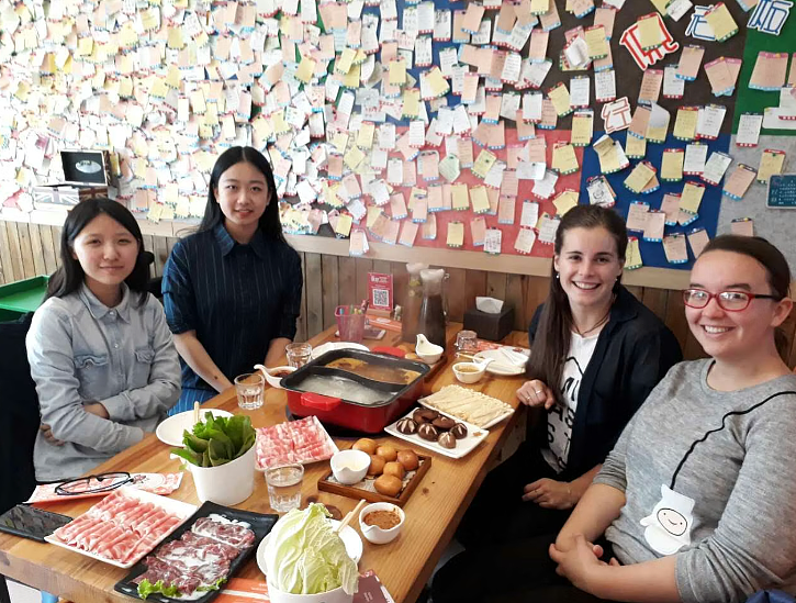 新西兰女孩清华毕业后，入职中国大厂！“不用996，还学了广场舞”（组图） - 1