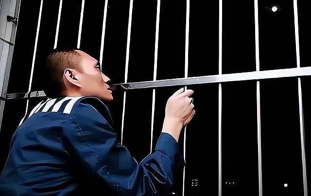 日踩8小时缝纫机,中国监狱工资多少?数字令人震惊(组图) - 7