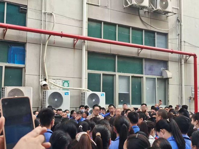 “世界工厂”深圳：一场被消音的苹果代工厂罢工（组图） - 5