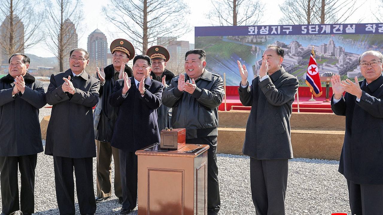 金正恩：将在朝鲜劳动党代会上制定新军事目标（组图） - 1