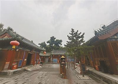 外国人扎堆来“蹭”中国年！小语种导游供不应求，日薪超2000（组图） - 3