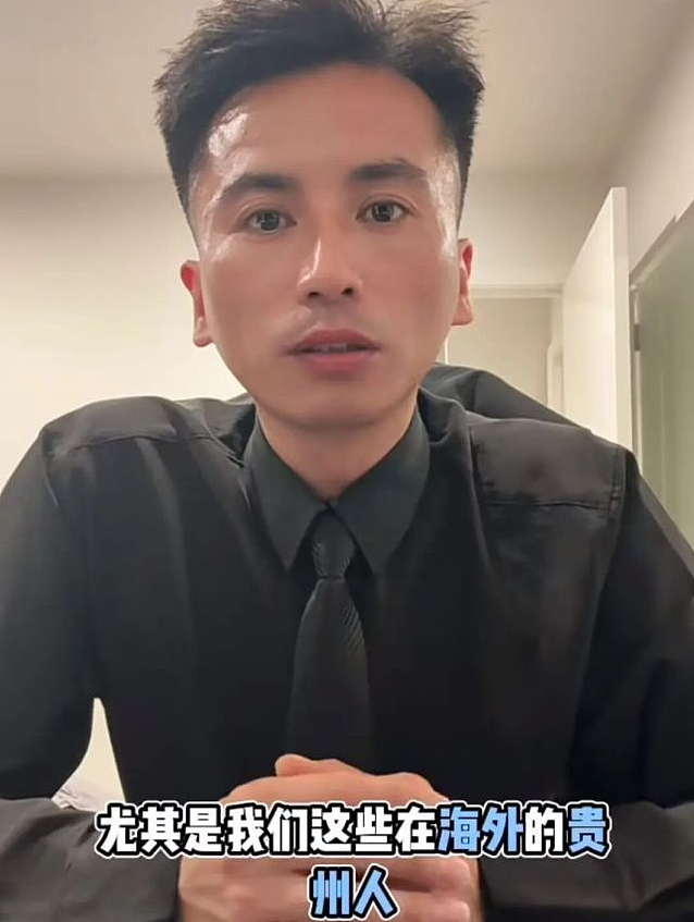 太心酸！华人网红街头直播遭十多人围殴抢劫， 满手鲜血， 鼻梁骨折，几十万人围观（组图） - 14