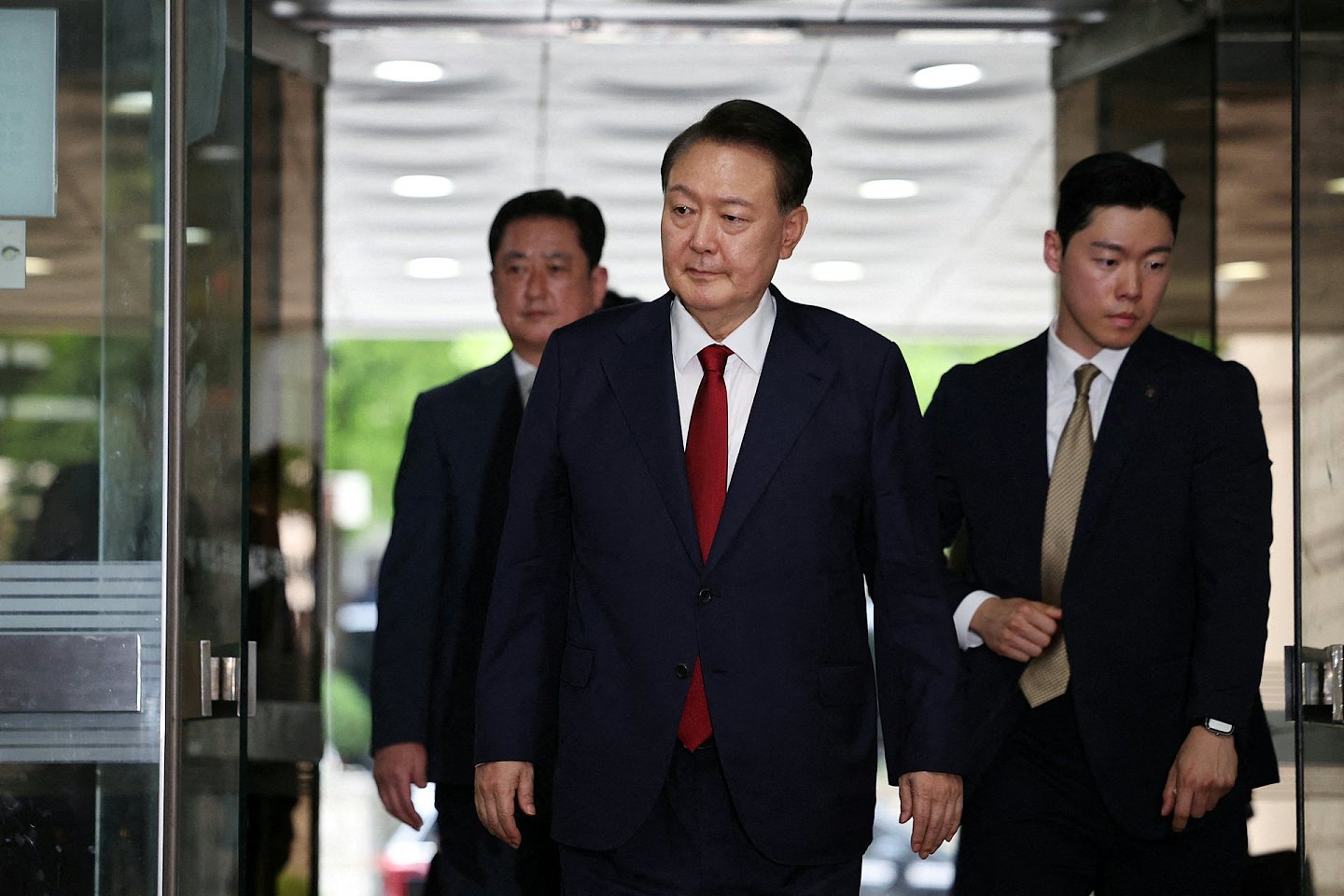 韩国前总统尹锡悦涉嫌发动内乱案19日一审宣判！央视：本人将出庭（组图） - 2