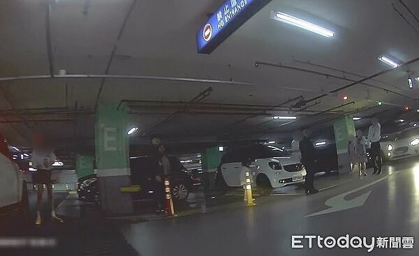 下体遭踢裂爆血!37岁妈遭压地狂踹,泪控:差点死在汉神巨蛋(组图) - 2