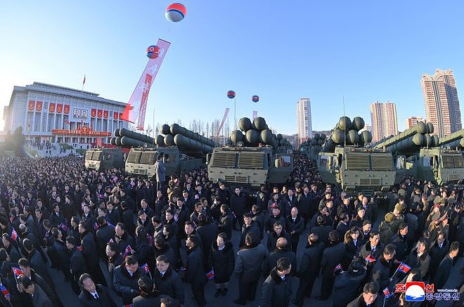 韩国前总统尹锡悦就一审被判无期徒刑发表声明:无法接受(组图) - 5