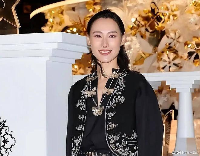 梁洛施感谢李泽楷不娶,37岁恋导演低调定居北京(组图) - 7