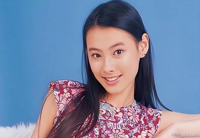 梁洛施感谢李泽楷不娶,37岁恋导演低调定居北京(组图) - 12