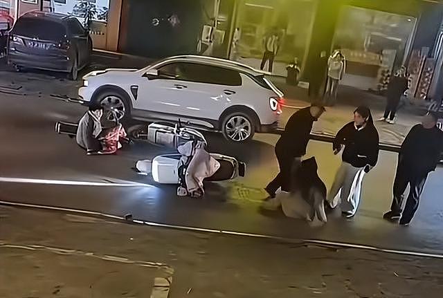 警方通报平顶山打人事件：打人者被采取刑事强制措施（组图） - 3