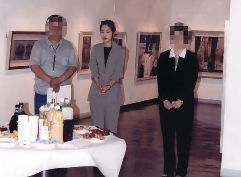 韩媒再扒皮前总统夫人惊悚上位史！整容行贿卖官助夫竞选，还想当第2个希拉里掌权？（组图） - 8