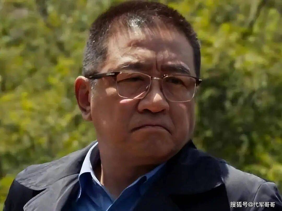 68岁丁勇岱近况曝光!陪89岁母亲过年,大龄儿子的婚事让他愁白头(组图) - 9