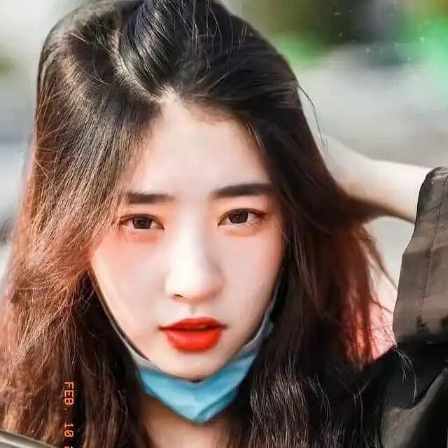 【美女】黄一鸣回应长得像刘亦菲!自称被夸得“心花怒放”(组图) - 1