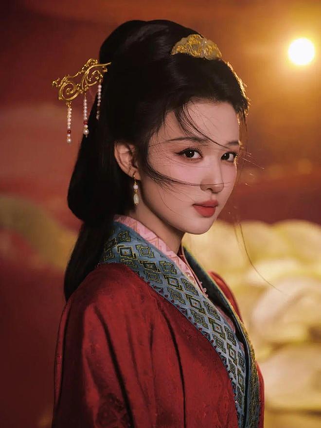 【美女】好美啊!原来“国泰民安脸”长这样(组图) - 1