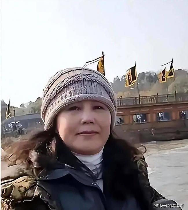 64岁黄秋燕近况：给李连杰生2女，再婚重获幸福（组图） - 7
