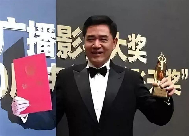 69岁消失已久的陈宝国,已走上另一条路(组图) - 13