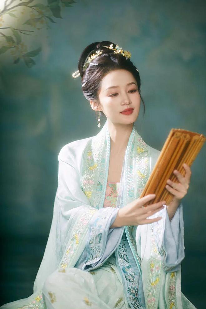 【美女】红毯美神，这次被嘲了？（组图） - 24
