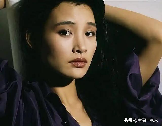 让春晚导演给全国道歉,入美国籍回中国捞金,她到底有什么来头?(组图) - 4