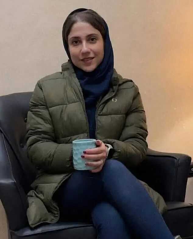 8万澳洲人联名请愿！必须把她驱逐出境！这个女生仅8个月就拿到PR（组图） - 1