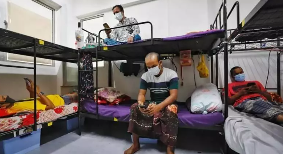 中国姑娘曝新加坡打工梦碎：居住环境脏乱，连夜买机票逃回国！多人分享类似血泪史…（组图） - 28