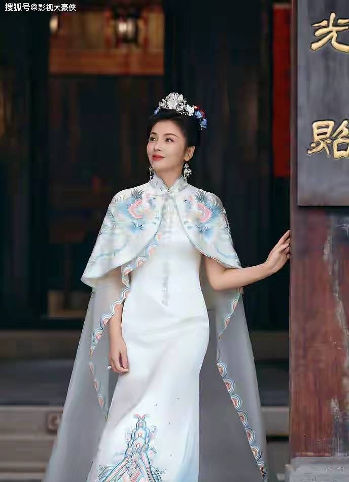 开年第一顶流！刘涛妈祖照爆火，她的回应让网友...（组图） - 8