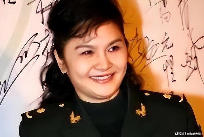 她是天生丽质的美女演员，嫁给军委副主席之子，离婚后成知名画家（组图） - 2