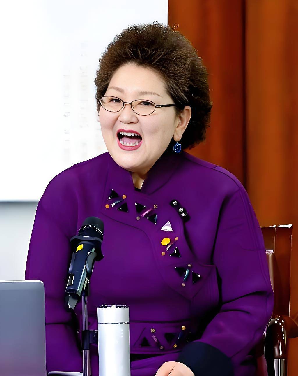 乌日娜上央视春晚！丈夫逝世8年，女儿嫁韩国人（组图） - 9