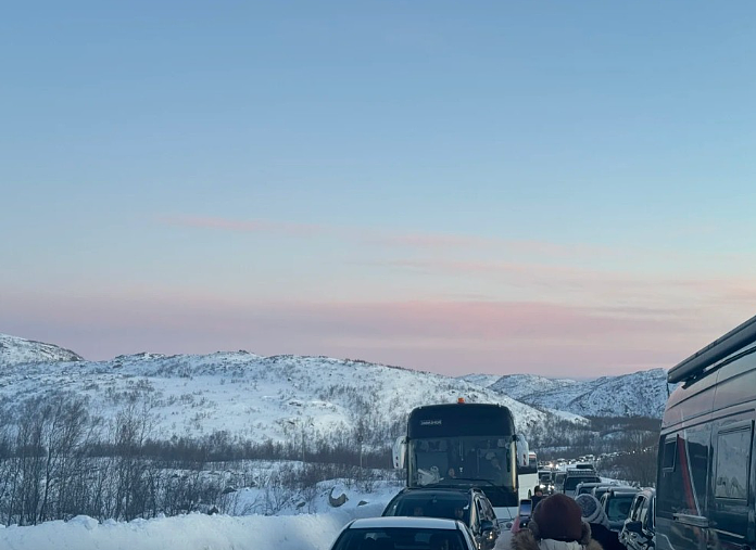 俄国极光村暴雪封路变孤岛！逾百中国游客除夕前受困40小时（组图） - 6