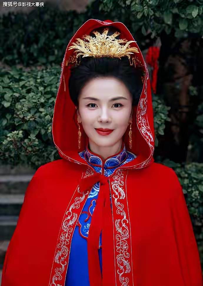 开年第一顶流！刘涛妈祖照爆火，她的回应让网友...（组图） - 3