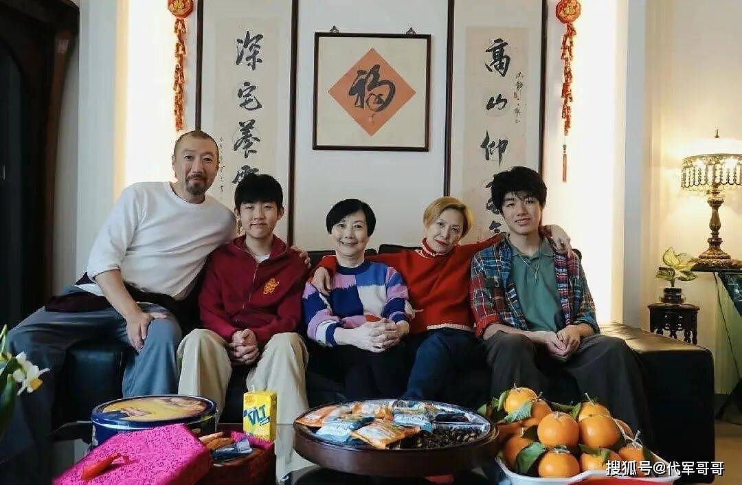 53岁陈慧琳近况曝光！嫁给刘建浩恩爱25年（组图） - 6
