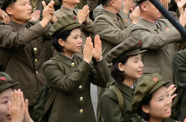 传金正恩爱女将担任朝鲜飞弹局长并改名！女兵沦“性玩物”黑幕曝（组图） - 3